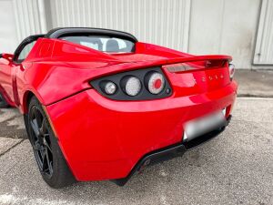 Tesla Roadster - 2011