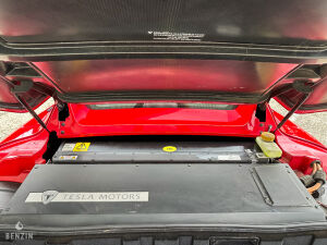 Tesla Roadster - 2011