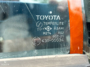 Toyota 4Runner V6 - 1990