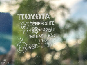 Toyota 4Runner V6 - 1990