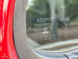 Toyota 4Runner V6 - 1990