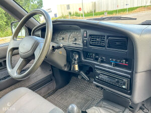 Toyota 4Runner V6 - 1990