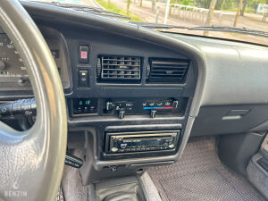 Toyota 4Runner V6 - 1990