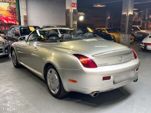 Lexus SC430 5-speed - 2004