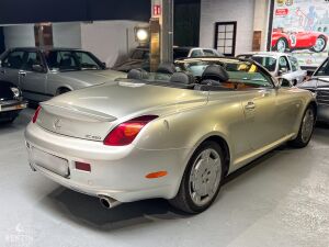 Lexus SC430 5-speed - 2004