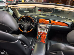 Lexus SC430 5-speed - 2004