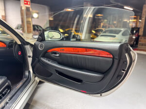 Lexus SC430 5-speed - 2004