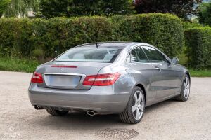 Mercedes-Benz E350 CGI - 2009