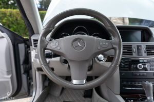 Mercedes-Benz E350 CGI - 2009