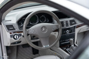 Mercedes-Benz E350 CGI - 2009