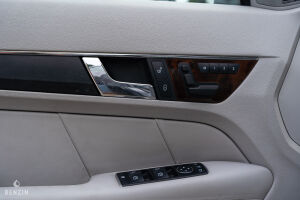 Mercedes-Benz E350 CGI - 2009