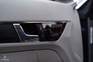Mercedes-Benz E350 CGI - 2009