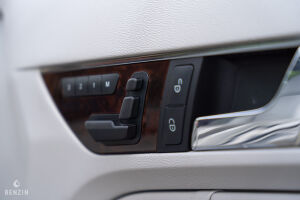Mercedes-Benz E350 CGI - 2009