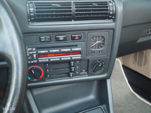 BMW 320i e30 Cabriolet *1ère main *27k km - 1990