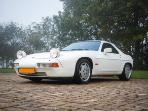 Porsche 928 S4 - 1987