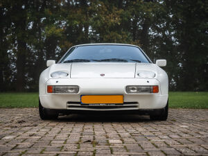 Porsche 928 S4 - 1987