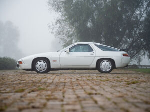 Porsche 928 S4 - 1987