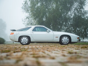 Porsche 928 S4 - 1987