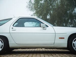 Porsche 928 S4 - 1987
