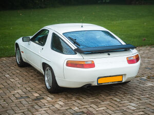 Porsche 928 S4 - 1987