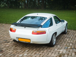 Porsche 928 S4 - 1987