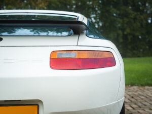 Porsche 928 S4 - 1987