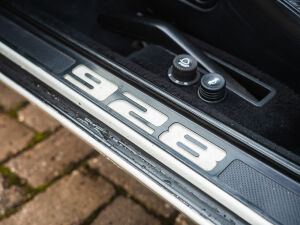 Porsche 928 S4 - 1987