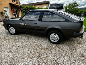 Opel Manta B - 1984