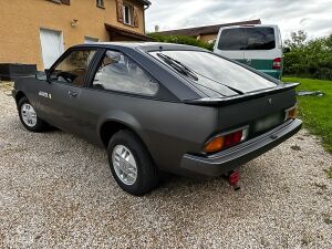 Opel Manta B - 1984