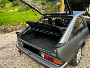 Opel Manta B - 1984