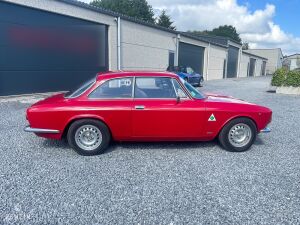 Alfa Romeo Giulia 1600 GT Junior - 1974