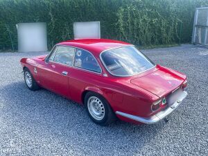 Alfa Romeo Giulia 1600 GT Junior - 1974