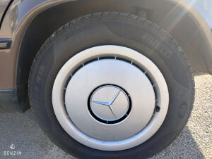 Mercedes-Benz 190e - 1985