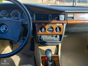Mercedes-Benz 190e - 1985