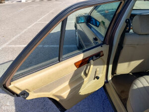 Mercedes-Benz 190e - 1985