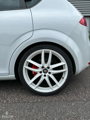 Seat Leon Cupra R310 - 2011