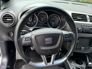 Seat Leon Cupra R310 - 2011