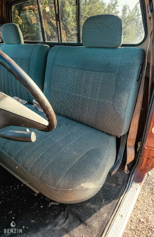 Dodge RAM D150 - 1984