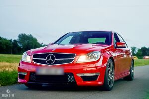 Mercedes-Benz C63 AMG - 2012