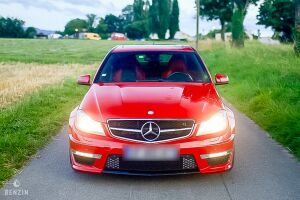 Mercedes-Benz C63 AMG - 2012