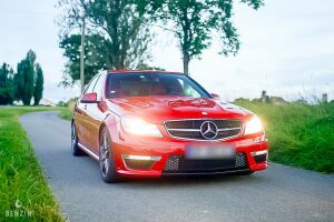 Mercedes-Benz C63 AMG - 2012