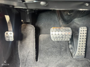 Mercedes-Benz C63 AMG - 2012