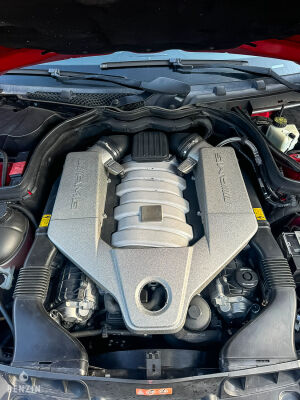 Mercedes-Benz C63 AMG - 2012