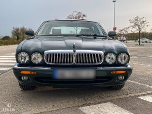 Jaguar XJ8 3.2 - 1999 *Flash