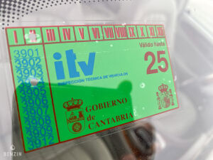 Jaguar XJ8 3.2 - 1999 *Flash