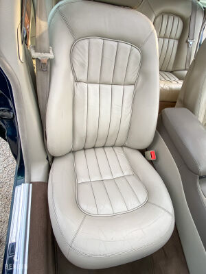 Jaguar XJ8 3.2 - 1999 *Flash