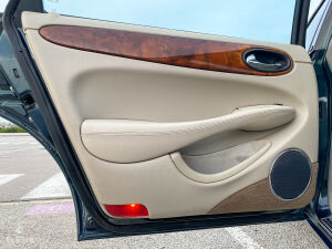 Jaguar XJ8 3.2 - 1999 *Flash