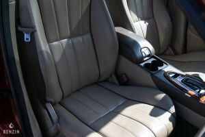 Jaguar S-Type 2.7D - 2008