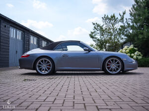 Porsche 911 type 997 Carrera S Cabriolet - 2006