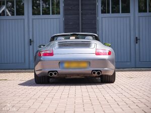 Porsche 911 type 997 Carrera S Cabriolet - 2006